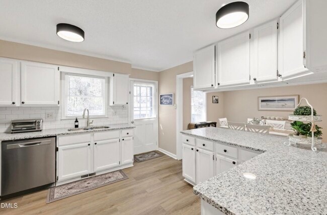 Photo - 820 Nuttree Pl