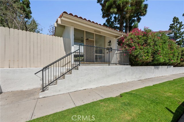 Photo - 18225 Kingsdale Ave Unidad 212