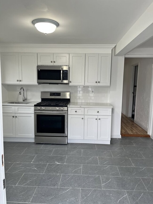 Building Photo - 11 Fiesta Dr Unit 1