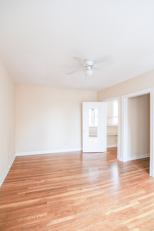 Photo - 4735 W Addison St Apartments Unit 1A