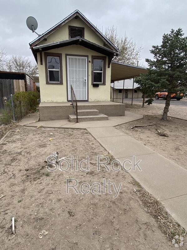 Building Photo - 806 E Mesa Ave Rental