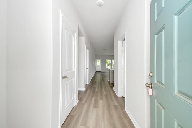 Photo - 638 Stovall Dr