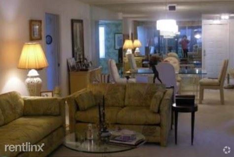 Building Photo - 3 br, 2.5 bath Condo - 3970 Oaks Clubhouse... Unit Apt 302