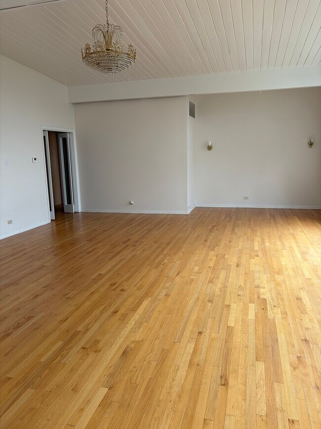 Photo - 15601 108th Ave