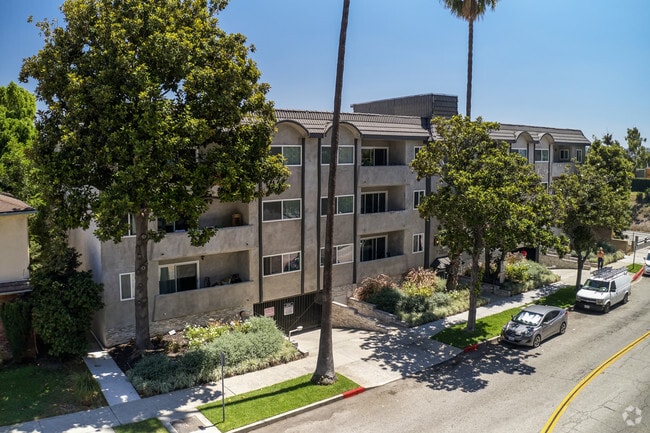 720 Louise Apartments