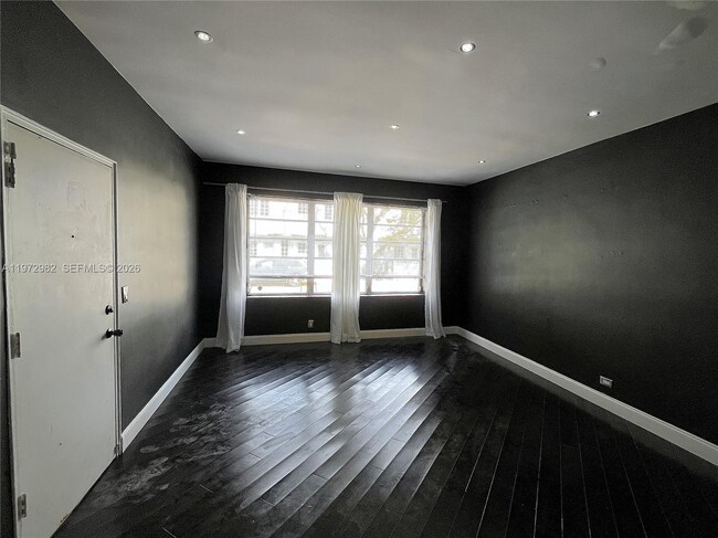 Photo - 742 12th St Unit 2