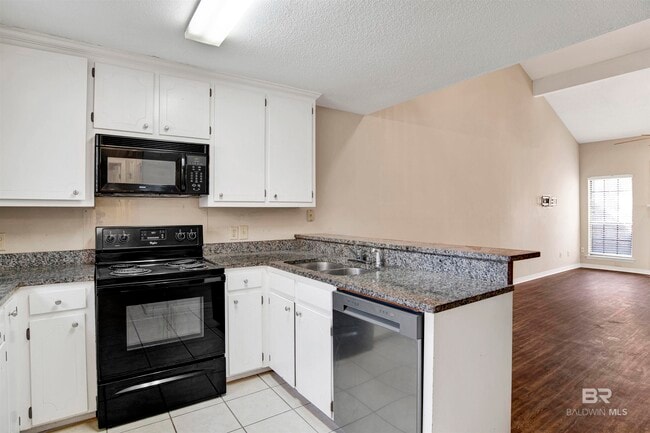 Photo - 200 Parma Dr