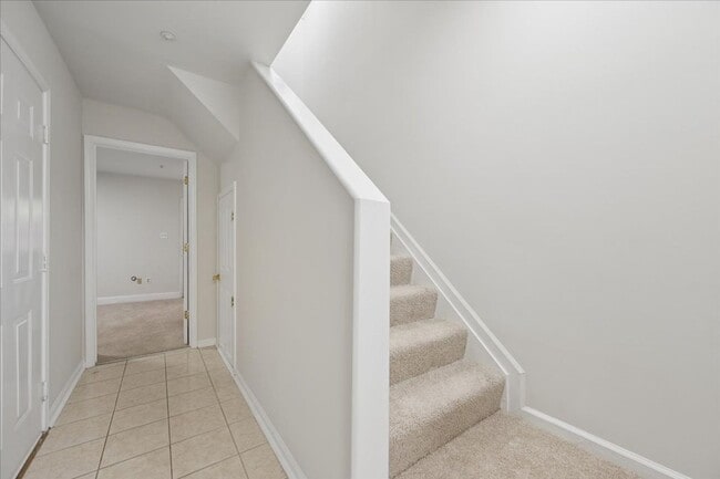 442 Blossom Ln