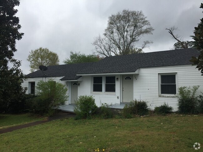 Building Photo - For Lease - 2BD/2BA Near Downtown Pendleto... Rental