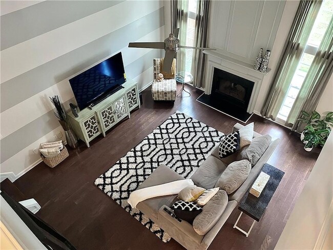 Photo - 2584 Alvecot Cir SE