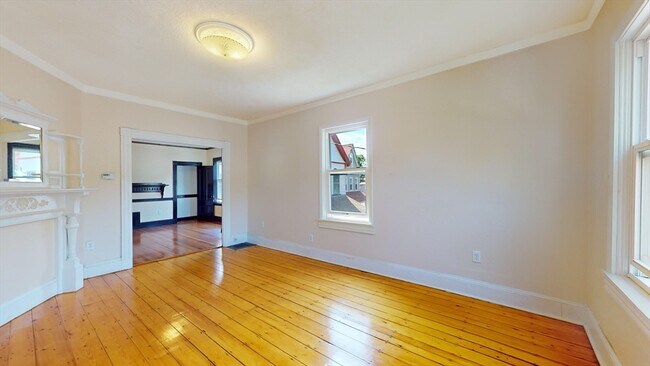 32 Thornton St Unidad 2