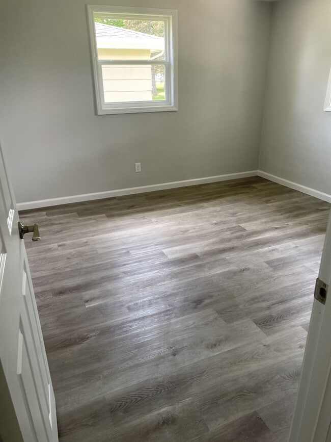 Photo - 1231 Primrose Ln