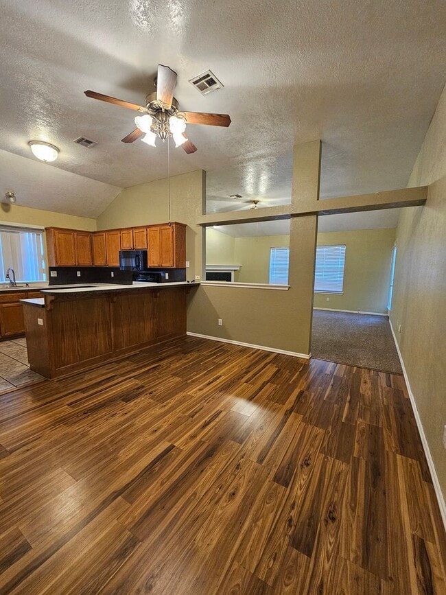 Photo - (3) Bed/(2) Bath in West Norman! Avail NOW!