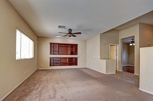 Photo - 2907 Crackling Leaves Ave