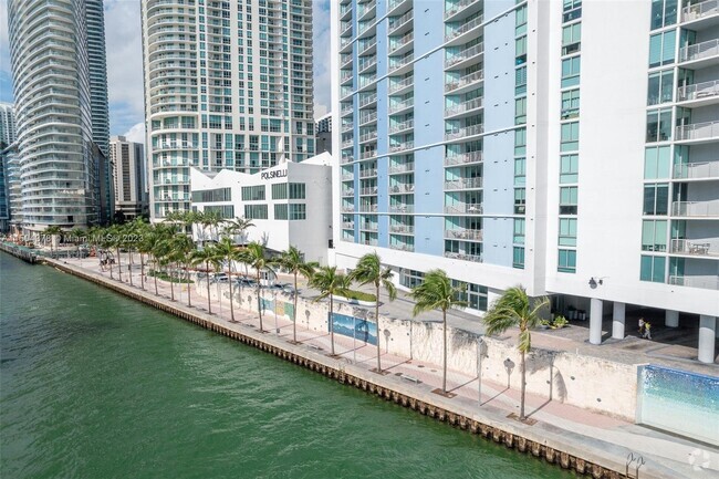 Building Photo - 335 S Biscayne Blvd Unit 2009 Rental