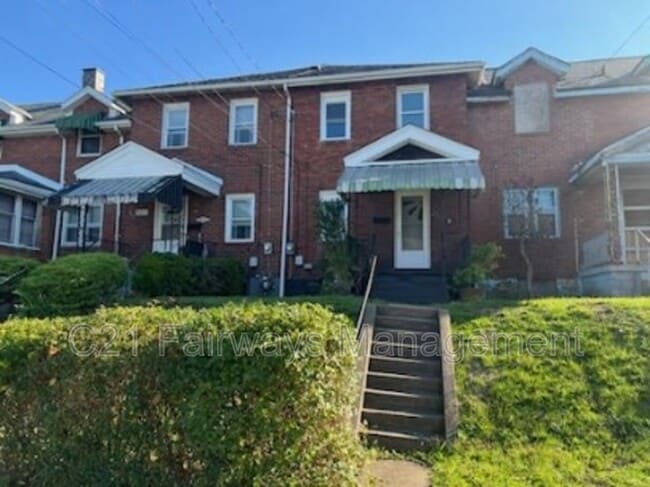 Building Photo - 874 Vankirk St