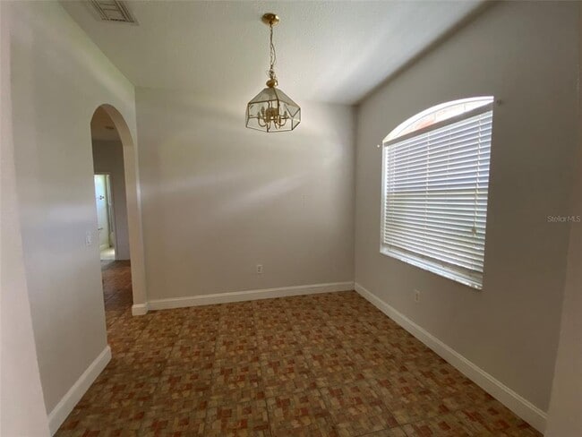 Photo - 1004 Pine Tree Dr