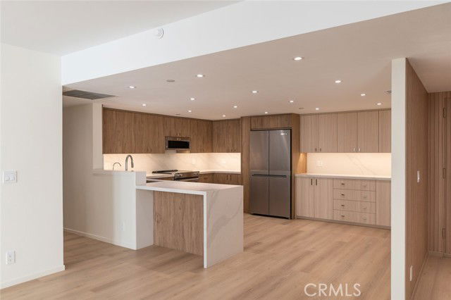 Photo - 345 Pioneer Dr