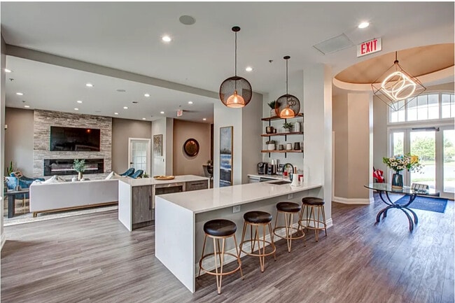 Photo - Coventry Glen Apartments