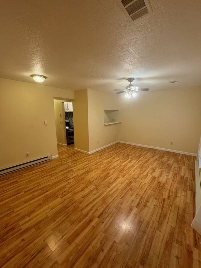 Photo - 3000 Broadway St Unit 16