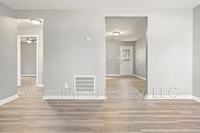 Photo - 111 Fox Den Ct