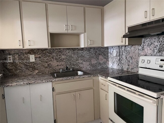 Photo - 13331 SW 17th Ln Unit 4-7