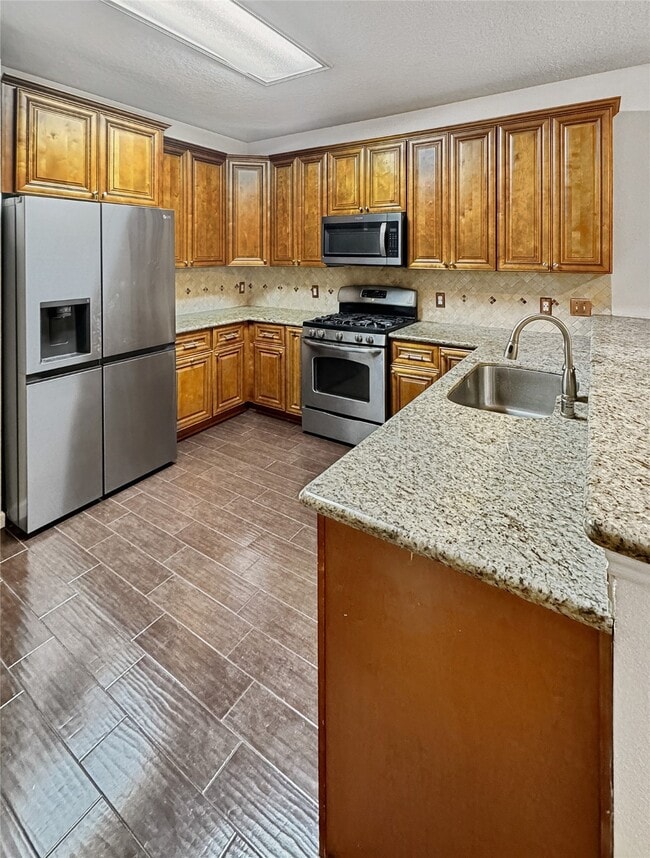 Photo - 18707 Woodbreeze Dr