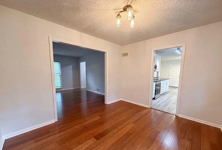 Photo - 202 Hamlet Rd