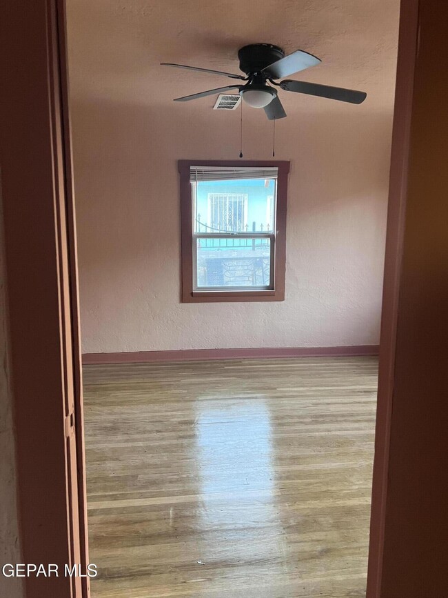 Photo - 1814 Kentucky St