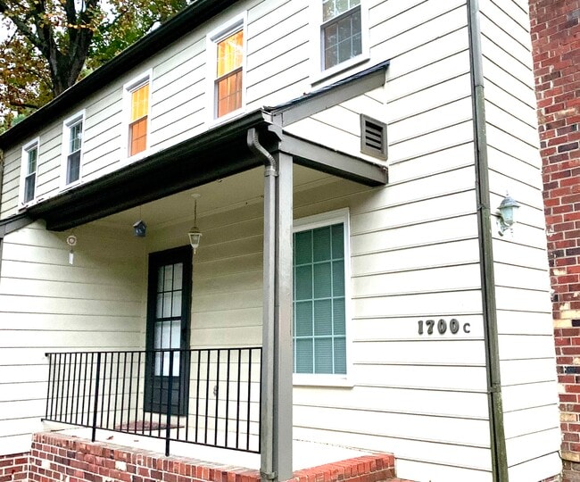 Frente del apartamento - 1700 Choate Pl Unidad C