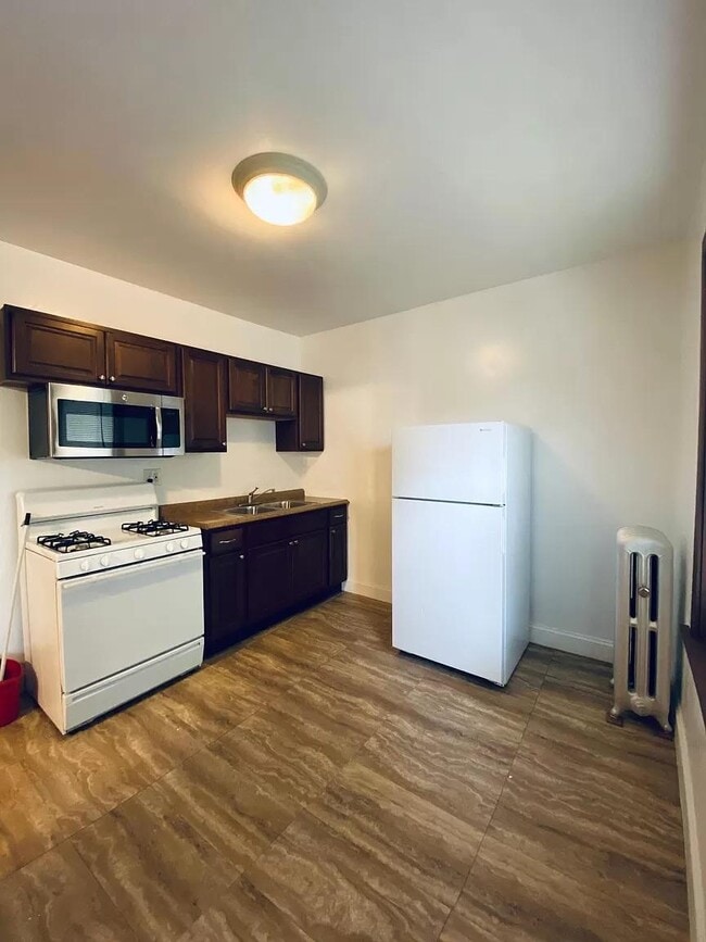 Building Photo - 1 bedroom in Chicago IL 60639 Unit 3W Rental