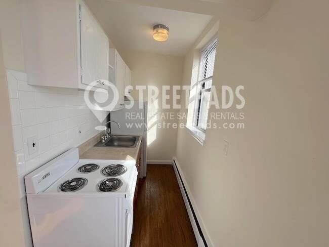 Photo - 1 bedroom in Boston MA 02134