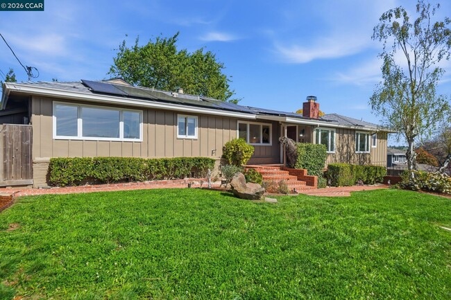 Photo - 102 Hillcrest Dr