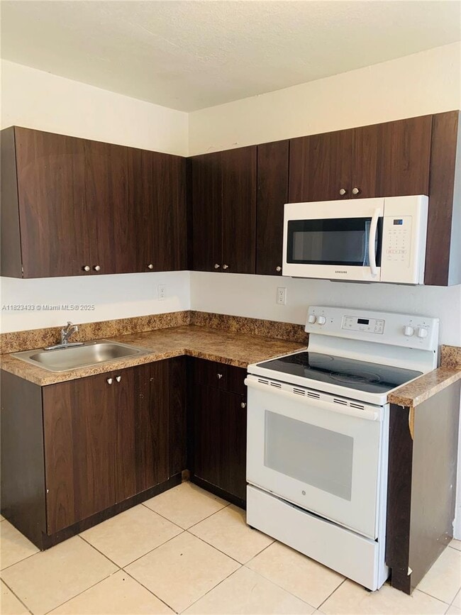 Photo - 701 NE 86th St Apartment Unit 3