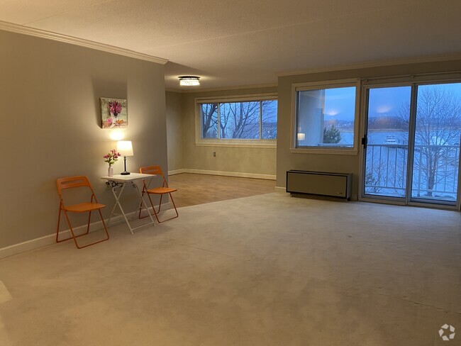 Building Photo - 200 Cove Way Unit 301 Rental