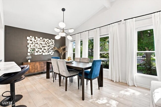 Photo - 521 Lavergne Ave