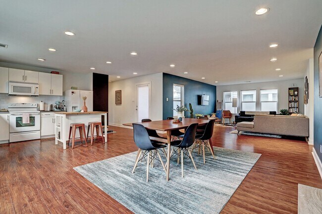 Building Photo - 1308 Ruthven St Unit B