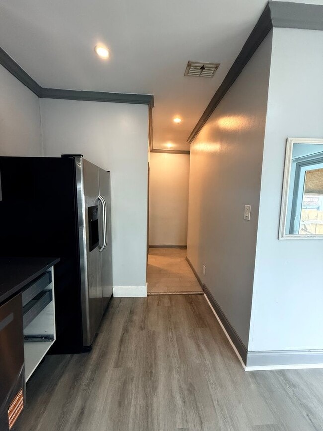 Photo - 941-941 Bayonne St Unit 939