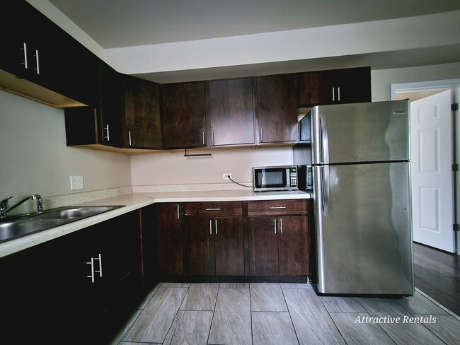 Photo - 9825 S Loomis St Unit 2