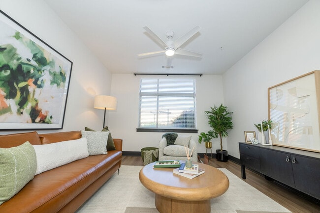 The Mint 425 apartments — community photo
