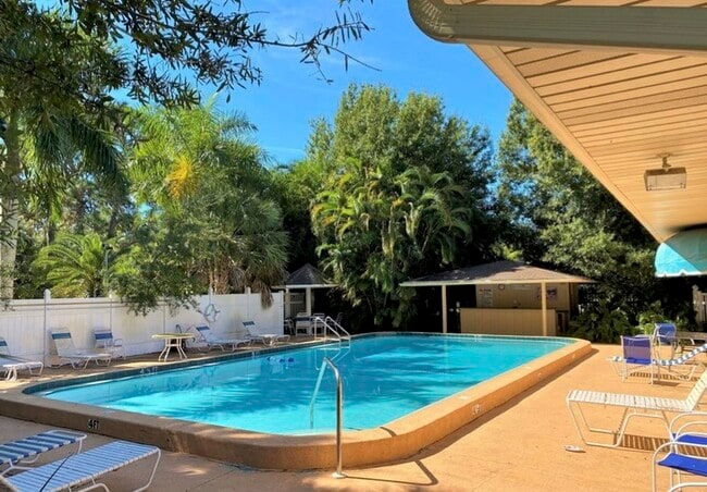 Building Photo - 2481 8th St Unit 69