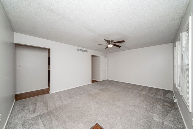 Photo - 1107 S Jackson St Unidad 1107 S. Jackson St. -  C