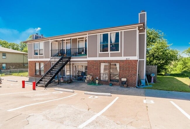 Photo - 8117 Foxfire Ln Unit A