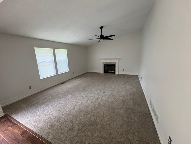 Photo - 1074 Lakegrove Ct