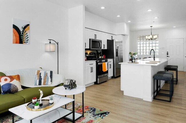 Photo - 9450 W Cabela Dr Unit ID1014318P