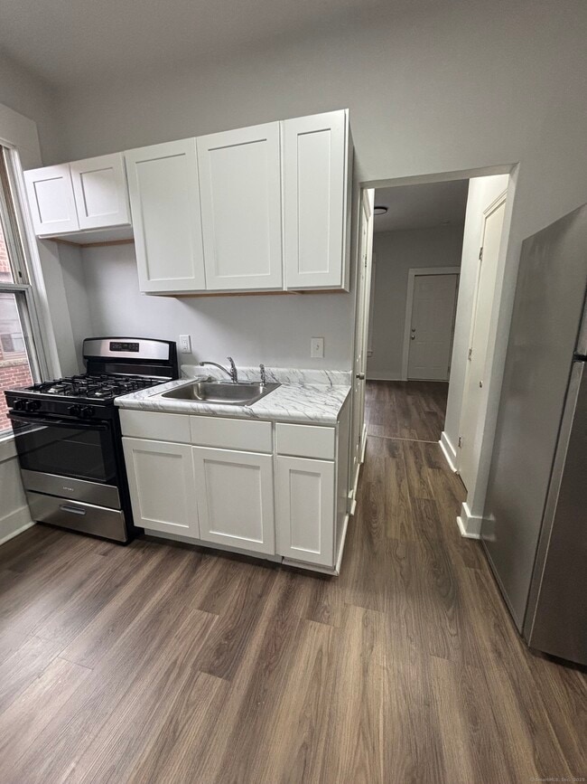 Photo - 81 W Main St Unit 13