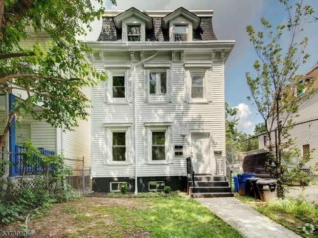Building Photo - 16 N 9th St Unit 2 Rental