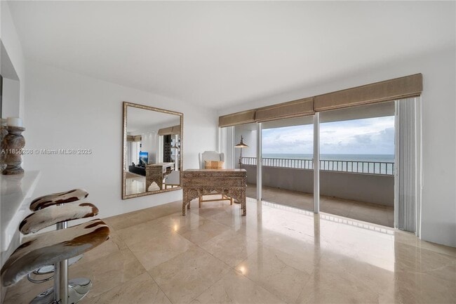 Building Photo - 199 Ocean Ln Dr Unit 901 Rental