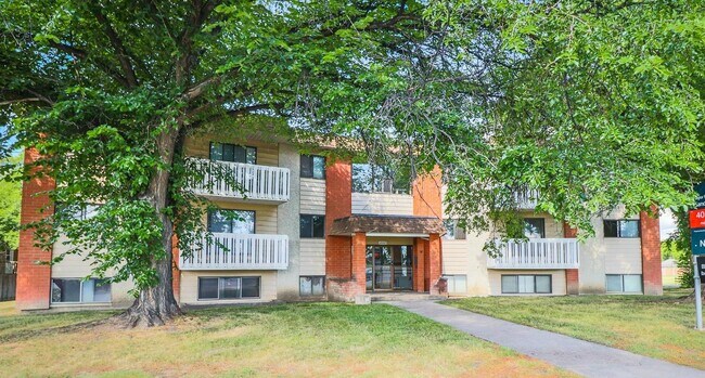 Photo - Sandalwood Place