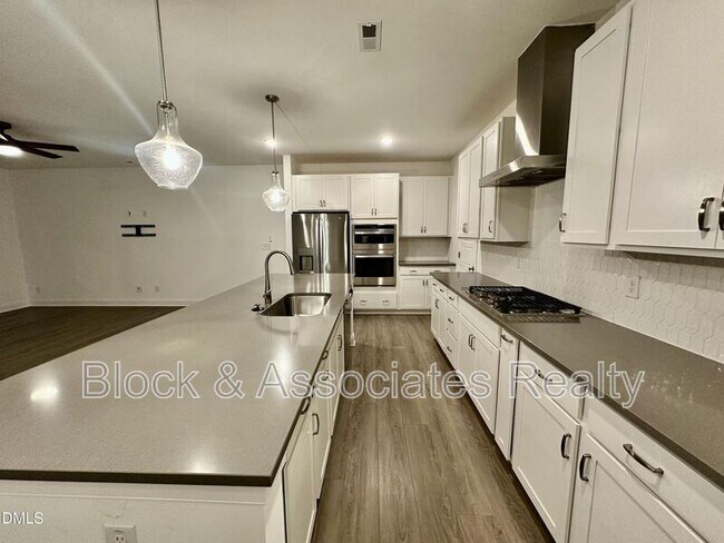 Photo - 2093 Maggie Vly Dr